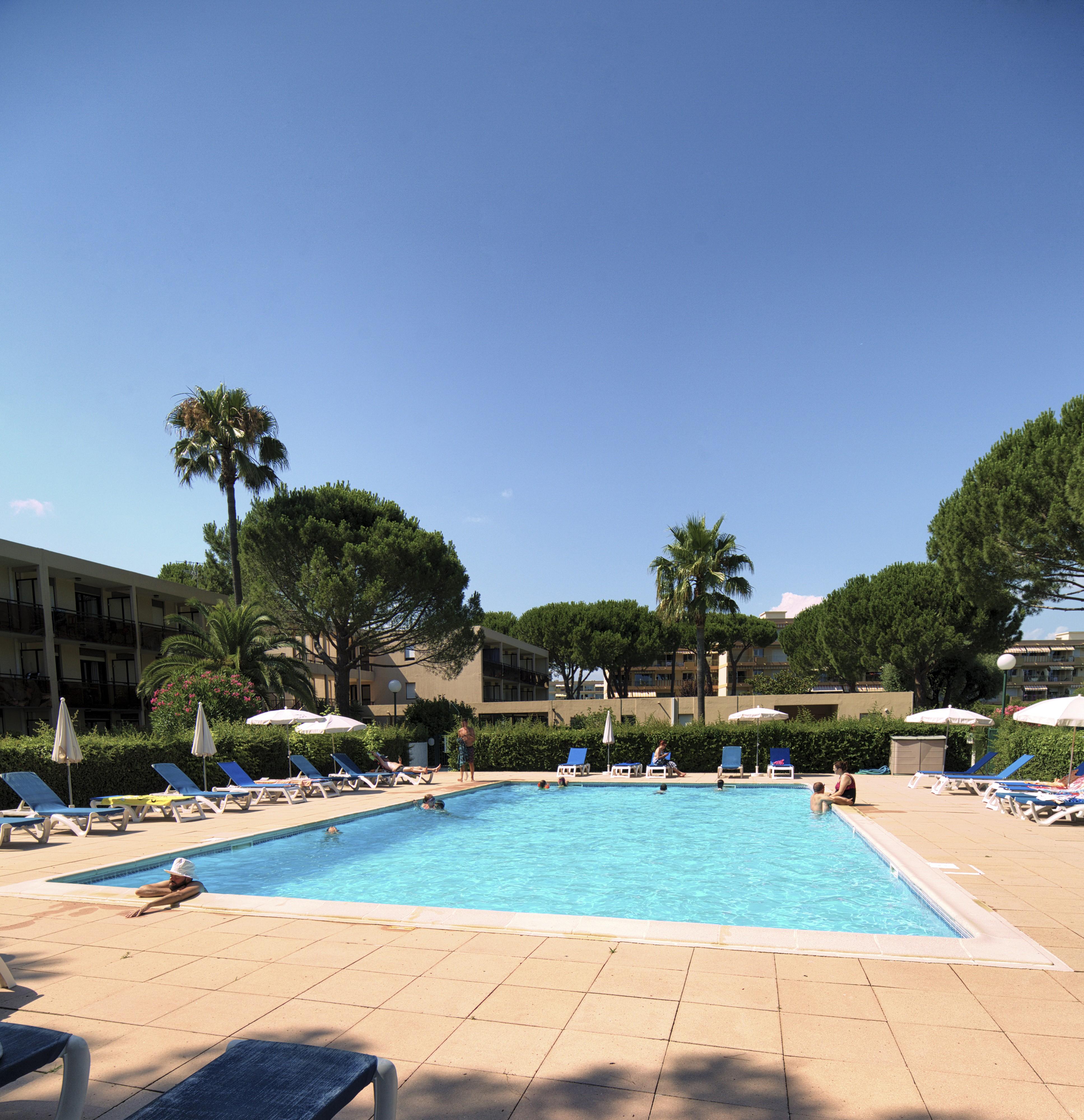 Pierre & Les Jardins Ombrages 3*