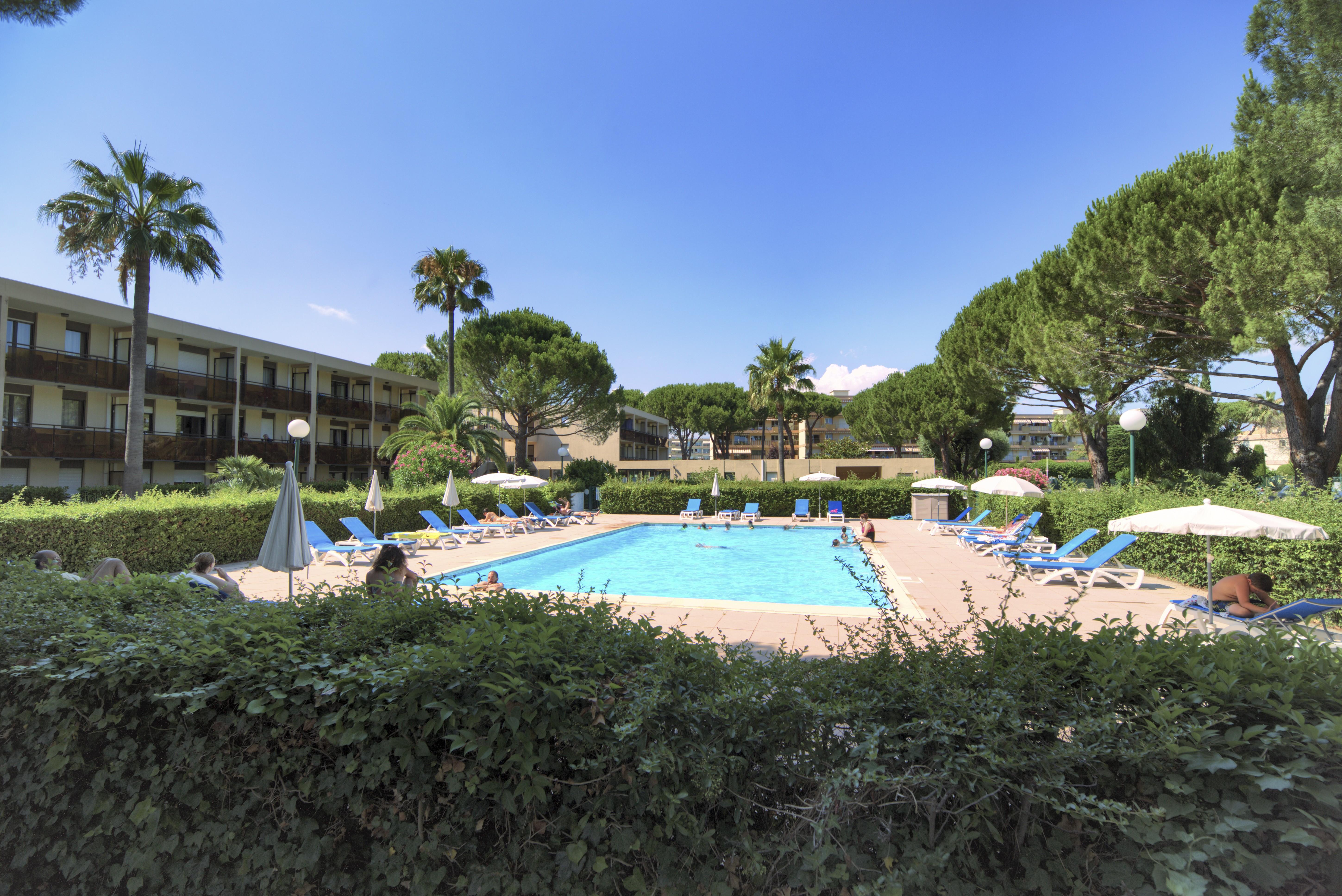 Pierre & Les Jardins Ombrages 3*